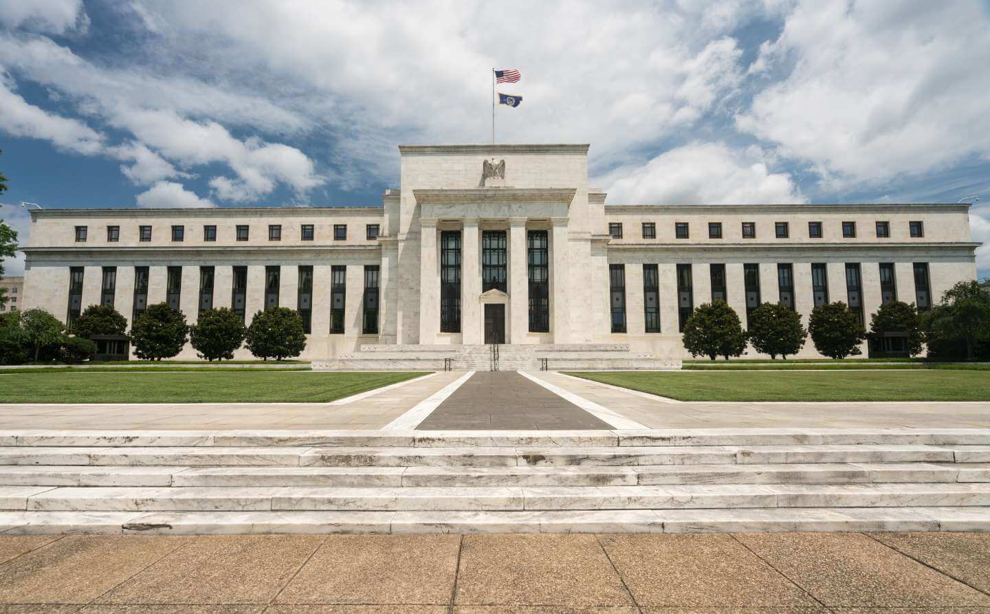 Enflasyon Beklentinin Altında Gerçekleşti, Trump’tan Fed’e Faiz İndirimi Çağrısı