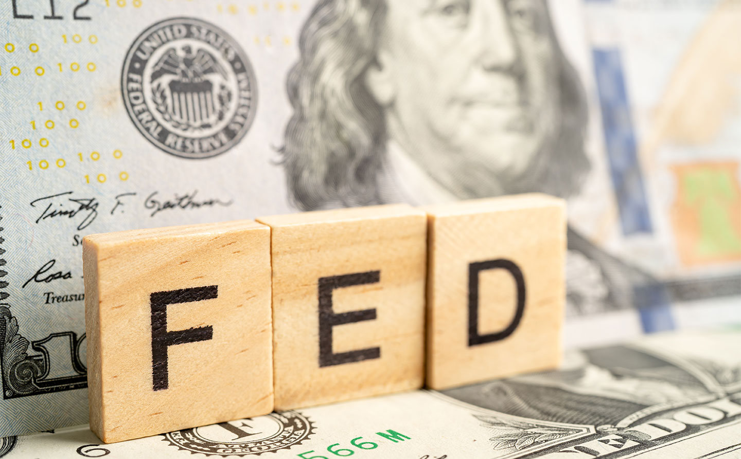 Küresel Piyasalarda Gözler Teknoloji Hisseleri ve Fed Açıklamalarında