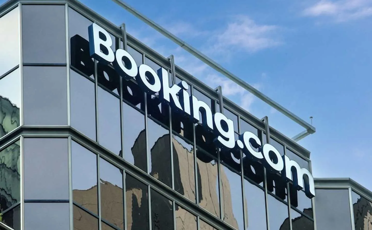 Booking Hisse Nasıl Alınır? BKNG Nereden Alınır?